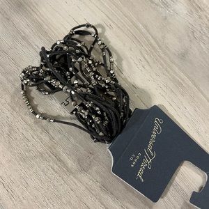 Universal Thread bracelet